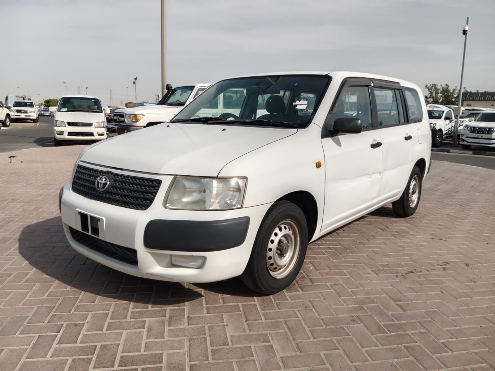 TOYOTA Succeed Van