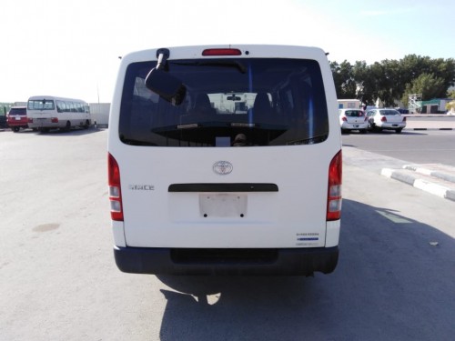 TOYOTA HIACE