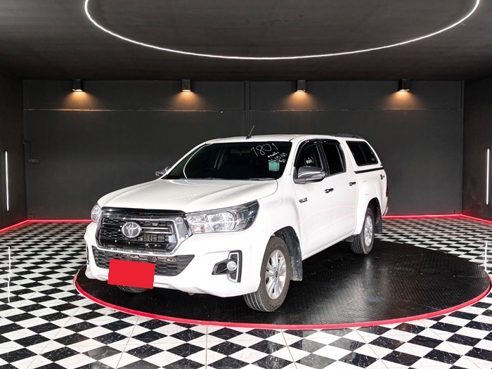 TOYOTA Hilux
