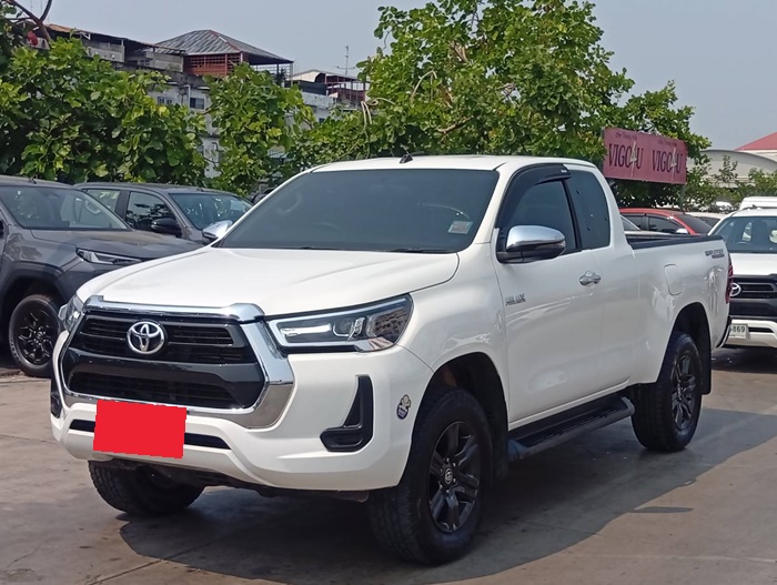 TOYOTA Hilux