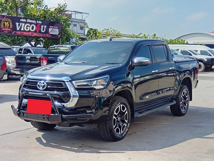TOYOTA Hilux