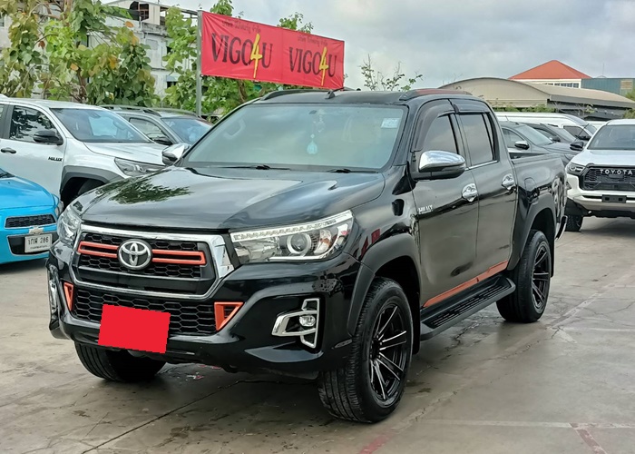 TOYOTA Hilux