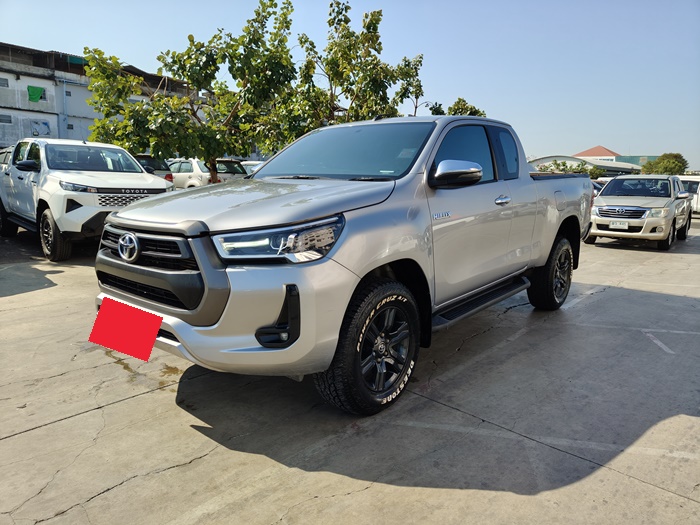 TOYOTA Hilux