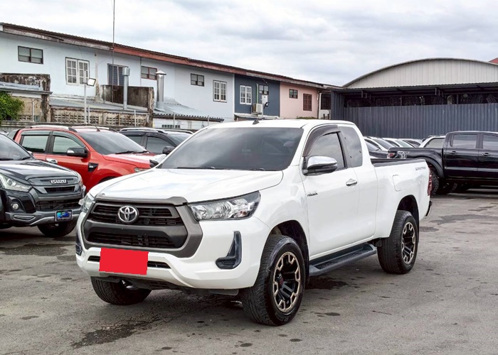 TOYOTA Hilux
