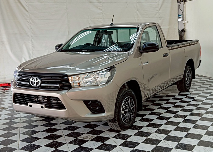 TOYOTA Hilux