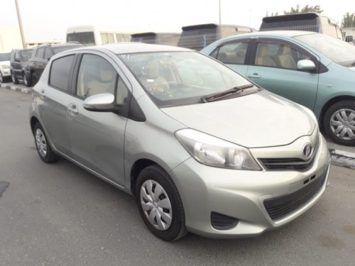 TOYOTA Vitz