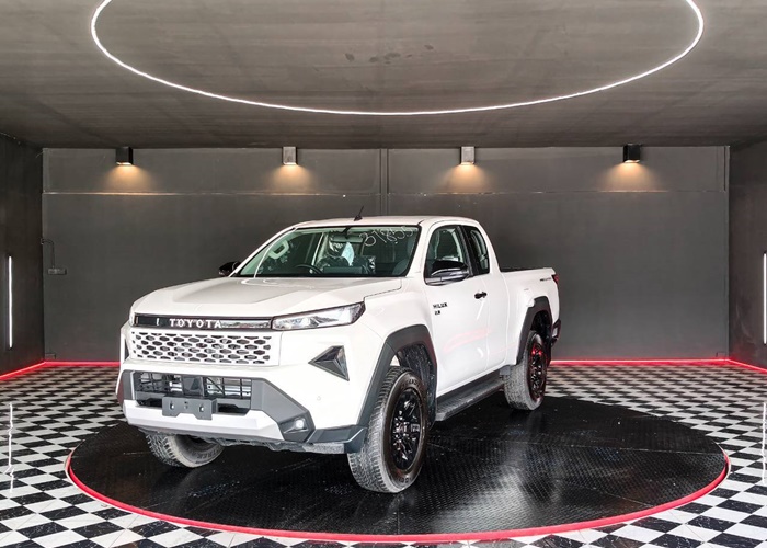 TOYOTA HILUX TRAVO PRERUNNER SMART