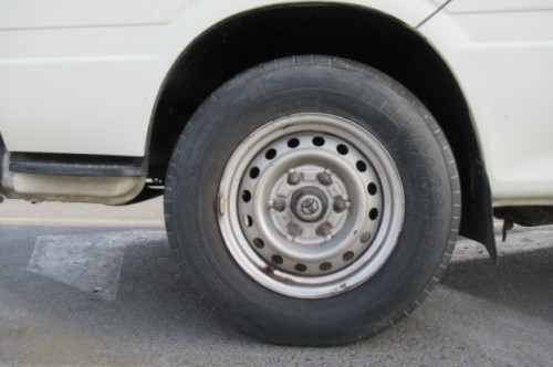 TOYOTA HIACE