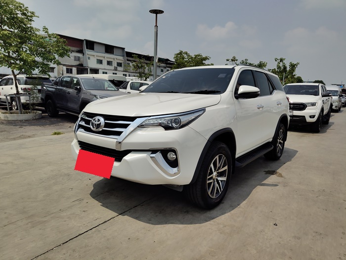 TOYOTA Fortuner