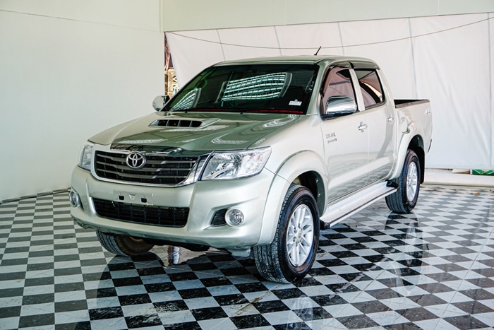 TOYOTA Hilux