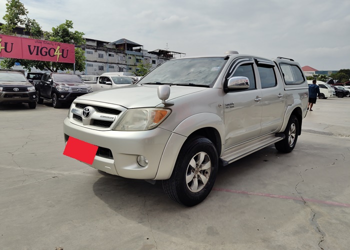 TOYOTA Hilux