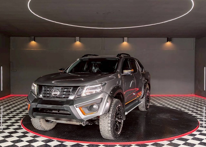 NISSAN Navara