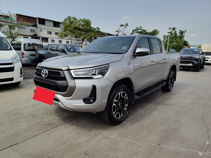 TOYOTA Hilux