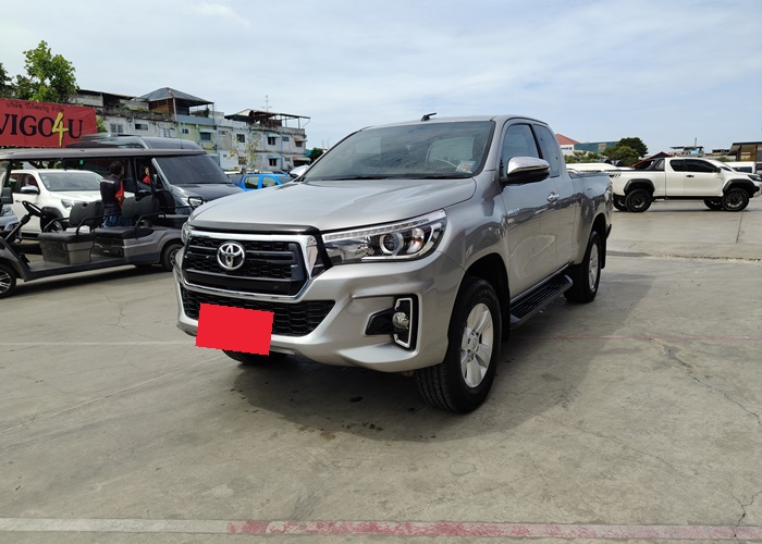 TOYOTA Hilux