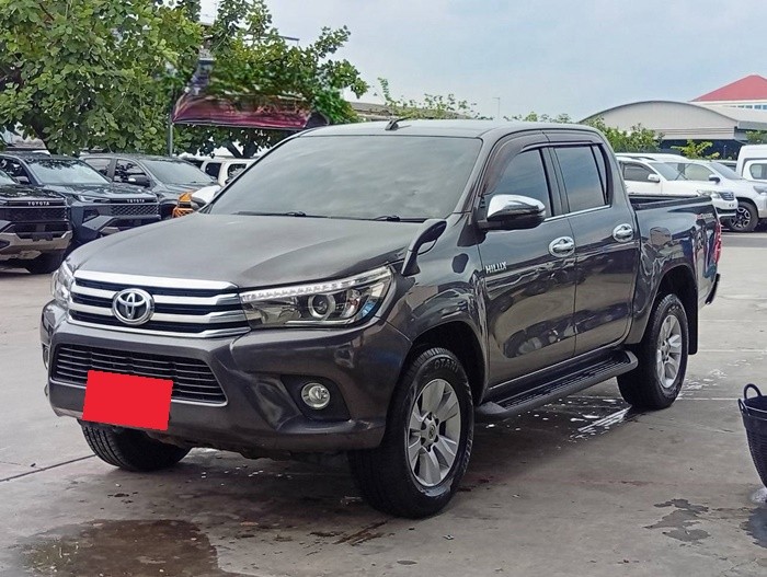 TOYOTA Hilux