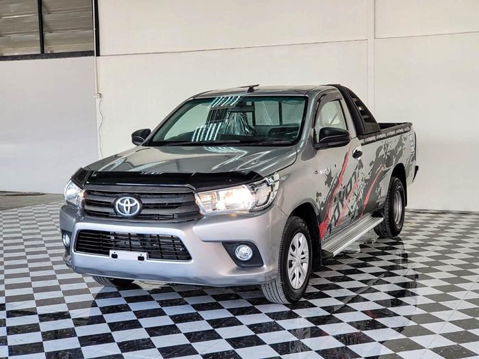 TOYOTA Hilux