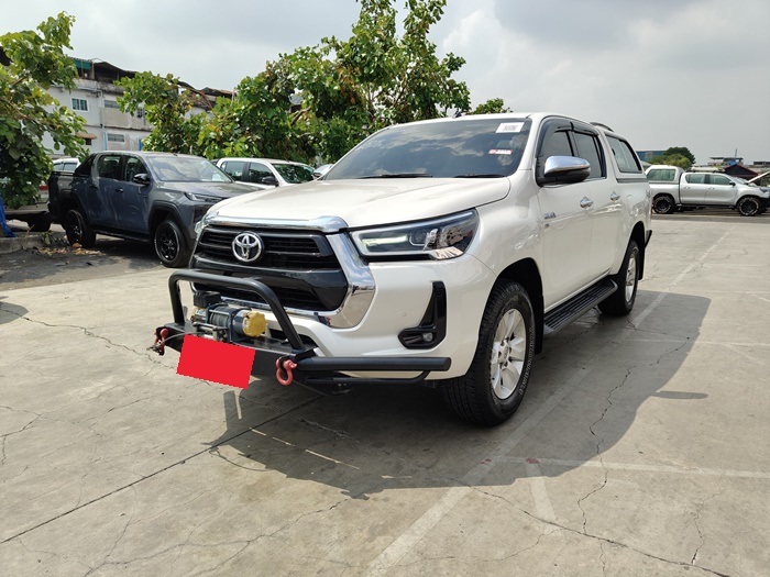 TOYOTA Hilux