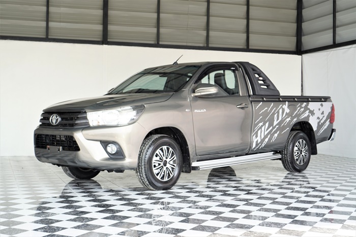 TOYOTA Hilux