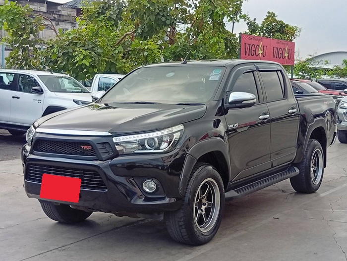 TOYOTA Hilux