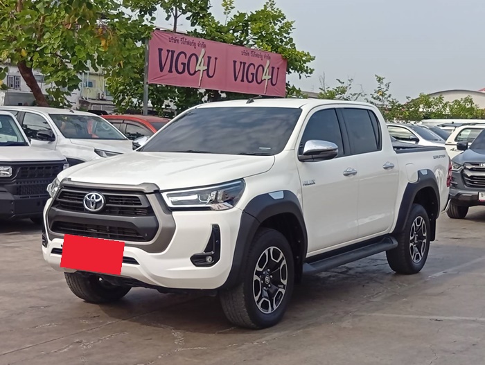 TOYOTA Hilux