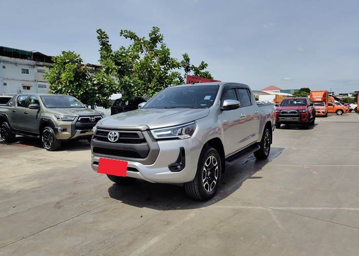 TOYOTA Hilux