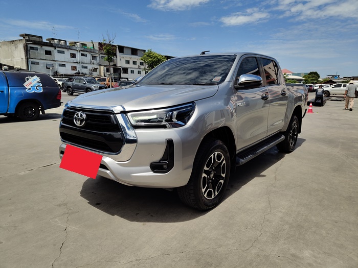 TOYOTA Hilux