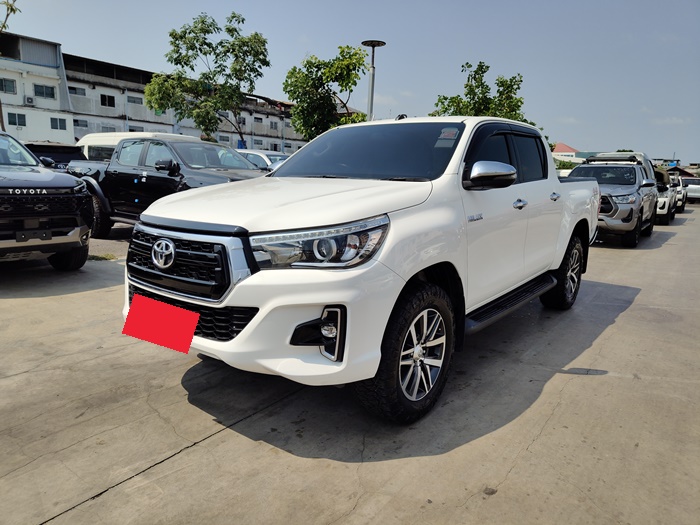 TOYOTA Hilux