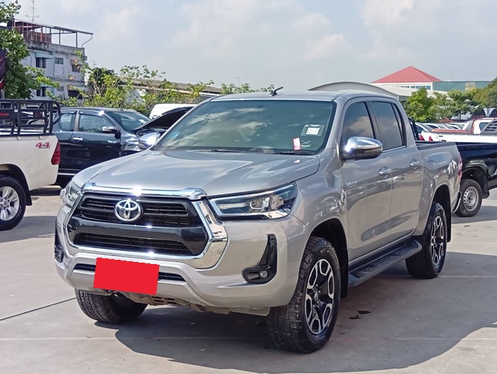 TOYOTA Hilux