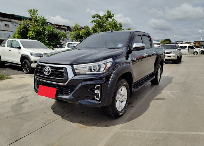 TOYOTA Hilux