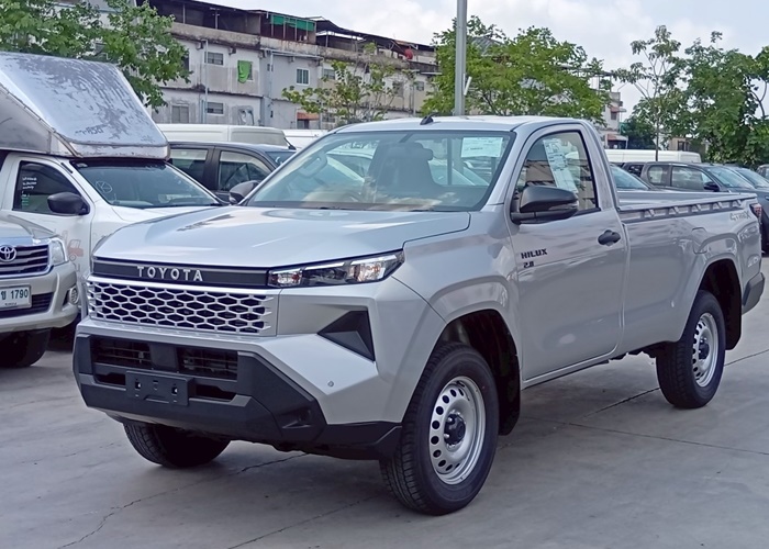 TOYOTA HILUX TRAVO 4TREX