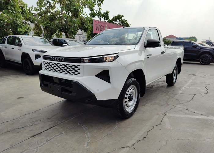 TOYOTA HILUX TRAVO 4TREX