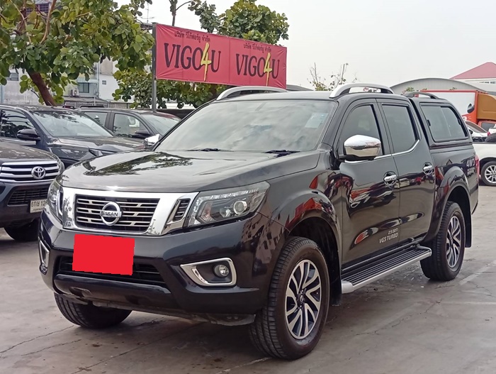 NISSAN Navara