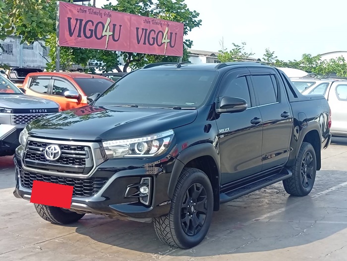 TOYOTA Hilux