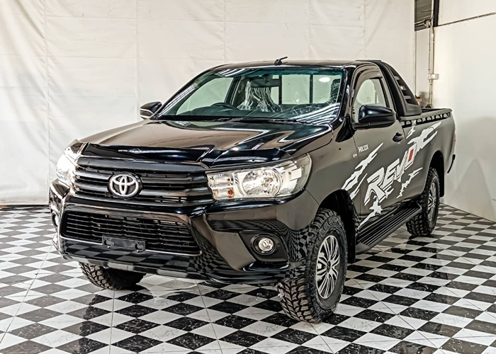 TOYOTA Hilux