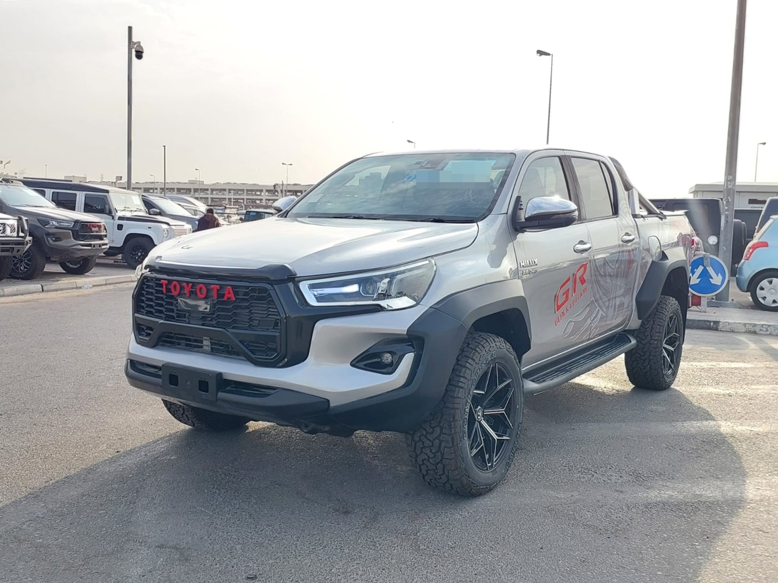 TOYOTA Hilux