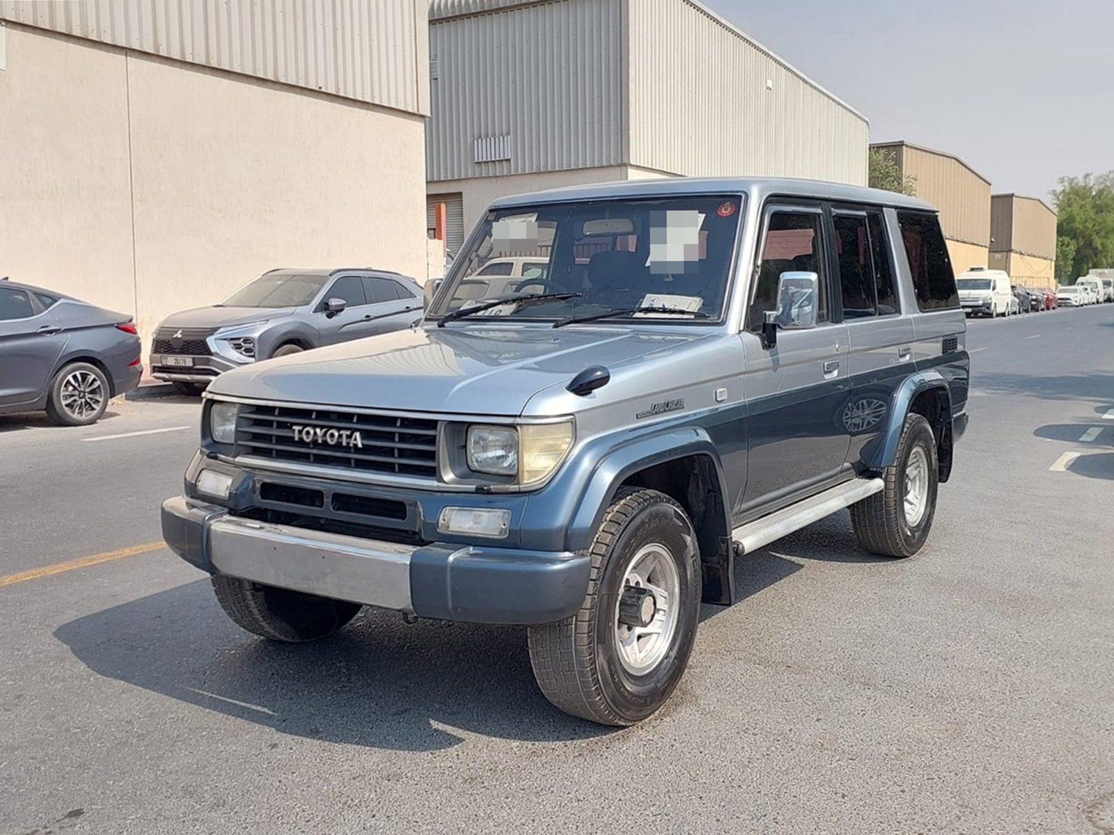 TOYOTA Land Cruiser Prado