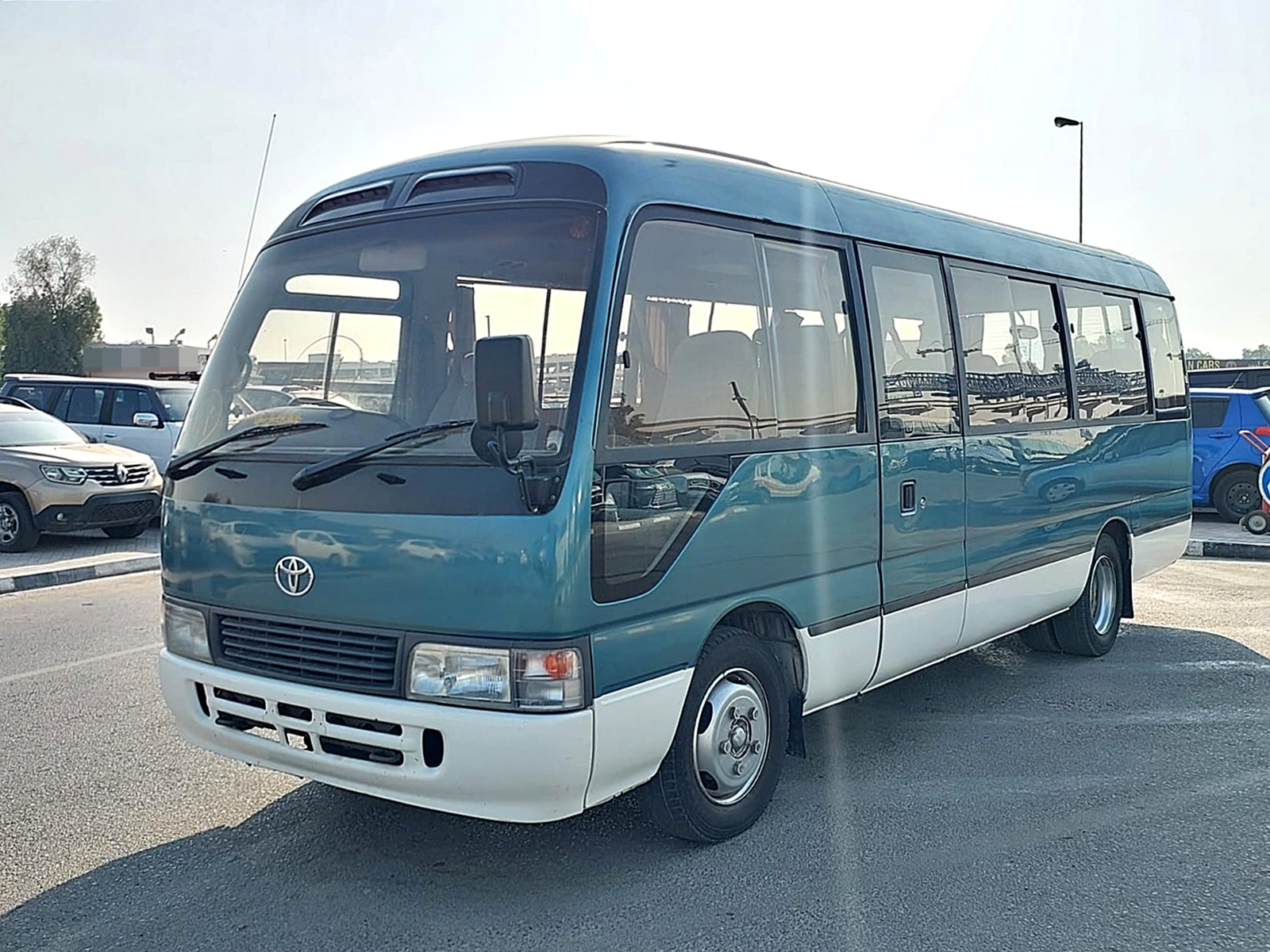 TOYOTA Coaster