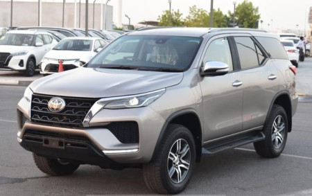 TOYOTA Fortuner