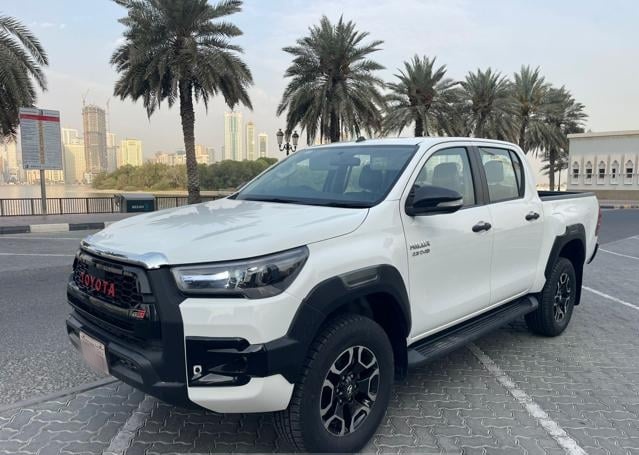 TOYOTA Hilux