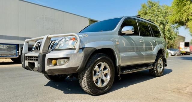 TOYOTA Land Cruiser Prado