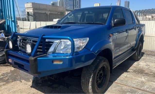 TOYOTA Hilux