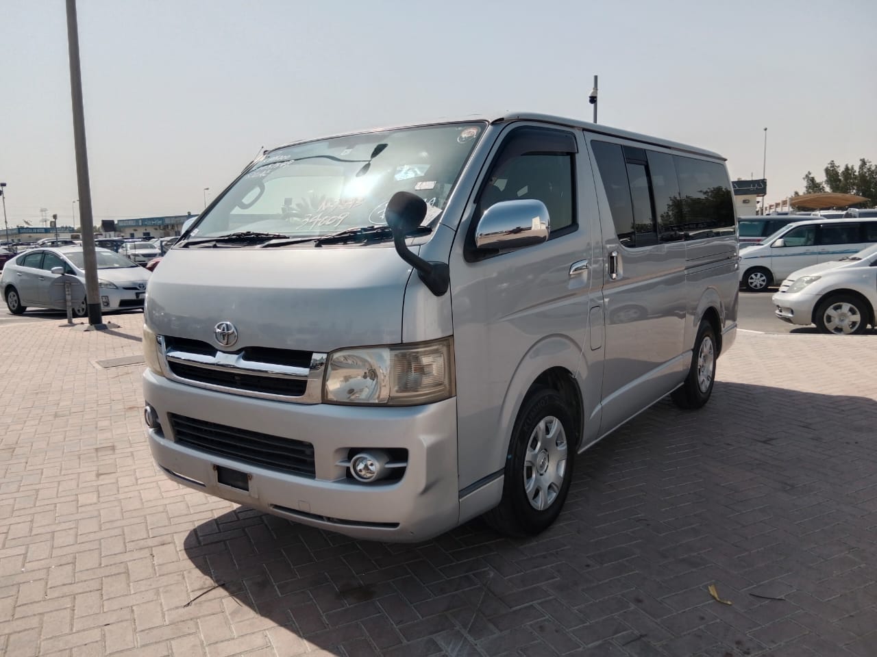 TOYOTA Hiace Van