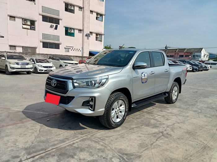 TOYOTA Hilux