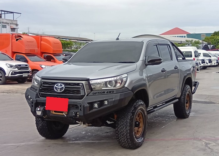 TOYOTA Hilux