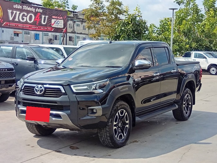 TOYOTA Hilux
