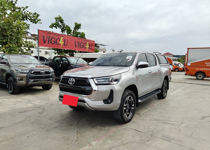 TOYOTA Hilux