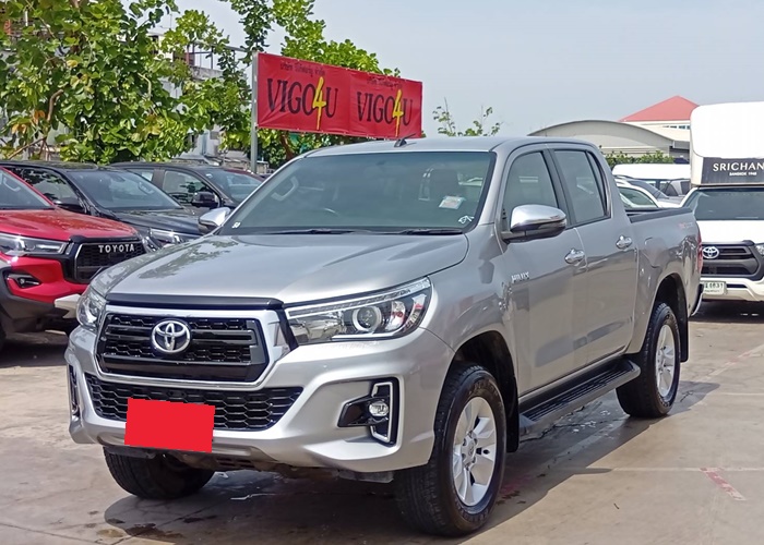 TOYOTA Hilux