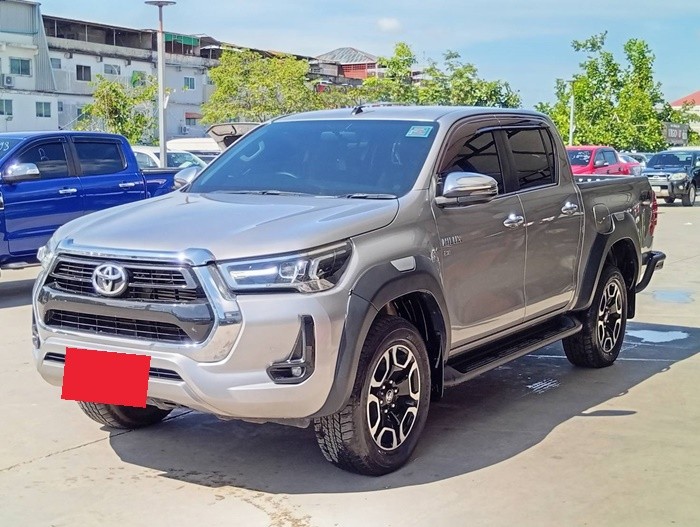 TOYOTA Hilux