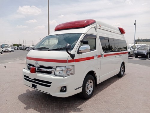 TOYOTA HIACE AMBULANCE