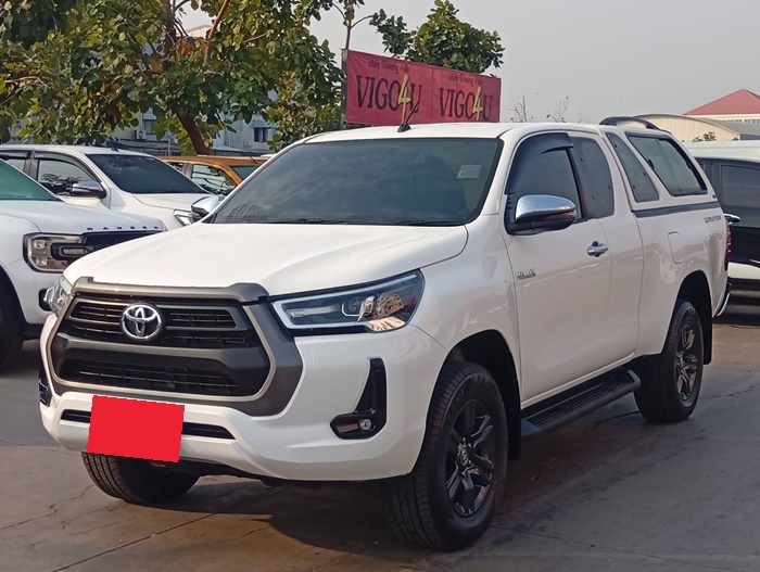 TOYOTA Hilux
